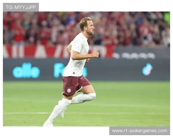 凯恩德甲12轮斩获12球,领跑射手榜剑指莱万纪录 凯恩德甲12轮斩获12球,领跑射手榜剑指莱万纪录