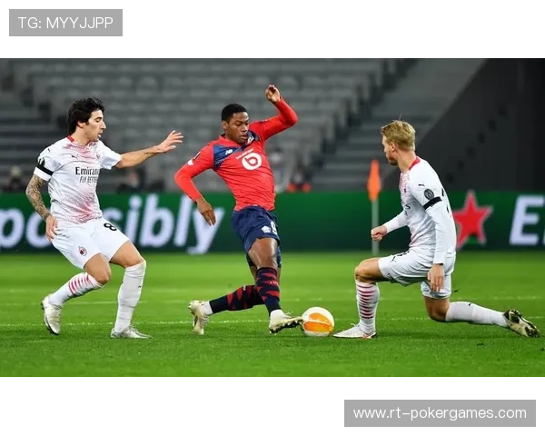 托万赛后拥抱昂热小将,法甲传承瞬间感动观众 托万赛后拥抱昂热小将,法甲传承瞬间感动观众