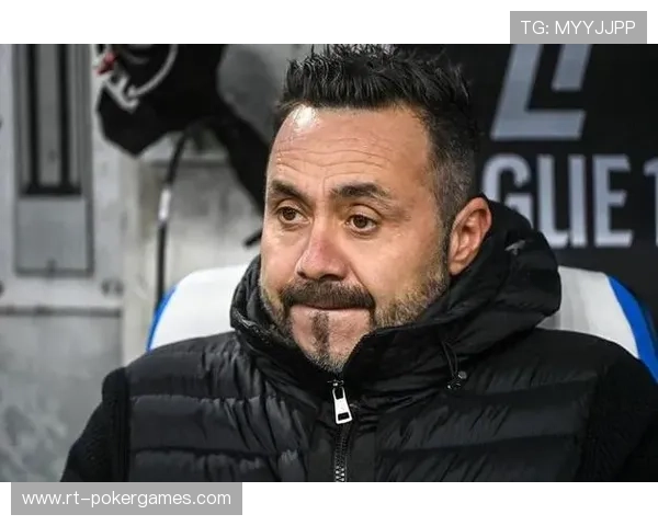 德泽尔比场边指挥,马赛教练组激情庆祝 德泽尔比场边指挥,马赛教练组激情庆祝