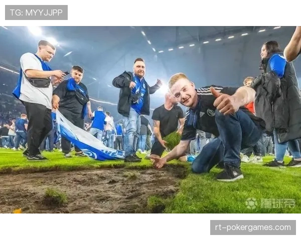 沙尔克04提前锁定升级名额，球迷开始筹备回归德甲庆祝活动